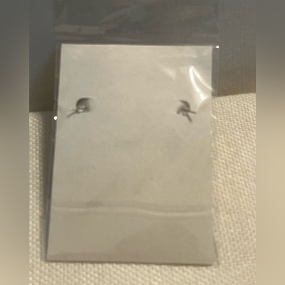 NWT Handmade Real Flowers Earring from Medellin Colombia - Picture 5 of 5